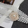 Cintura elastica in perle a quattro file con fibbia a fiore dorato e strass - Fibbia Torre di Perle Dorate