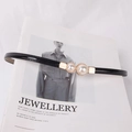 Cintura sottile in pelle verniciata nera da donna con elegante fibbia dorata e perle - Nero - Perle grandi e piccole