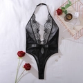 Detail der schwarzen floralen Stickerei und transparentem Netz auf dem Body - S / Schwarz
