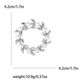 Detalle del broche de corona de perlas con tamaño 4,2 cm y peso 10,9 g especificados - Plateado 0129-SL