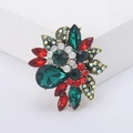 Spilla floreale vintage con cristalli smeraldo e rubini rossi su base in metallo oro antico - Verde (MM-BR-0326绿色-GN)