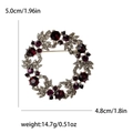 Broche de corona navideña con cristales rojos y morados y base de plata, 5,0cm x 4,8cm - Gris y Morado