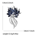 Spilla a fiore elegante in lega d'argento con cristalli blu e nappe per tailleur da donna - Argento