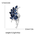 Spilla con cristalli blu navy e strass bianchi su lega d'argento con dimensioni - Argento
