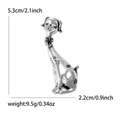 Vintage Silber Hundebrosche mit Blumengravur und Maßen von 5.3cm Höhe angezeigt - Silber