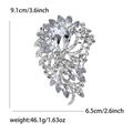 Élégante grande broche en alliage et verre avec base argentée et strass en poire - Silver White (SL)