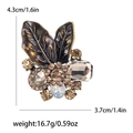 Broche vintage de bronce con cristal y opale, textura de hoja, 4,3 cm por 3,7 cm - Amarillo (MM-BR-1003-YL)