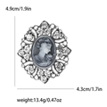 Detailed view of vintage cameo brooch with dimensions of 4.9cm by 4.3cm and 13.4g weight - Silver 1097-SL