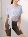 Ensemble de yoga femme avec haut bleu clair à nouer et short de fitness vert olive - S / Hauts / Rose bonbon