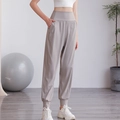 Pantalones de chándal gris claro de talle alto con bolsillos para yoga y fitness - 4 (S) / Gris Piedra Lunar