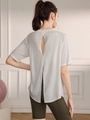 Haut de yoga respirant avec dos fendu et tissu en maille légère de couleur gris clair - 4(S) / Blanc