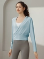Haut de yoga bleu clair à manches longues ajusté avec design croisé en V et coupe courte - Bleu