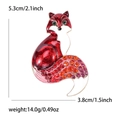 Schattige vossenspeld met emaille en kristallen, meet 5.3cm hoogte en 3.8cm breedte - Rode Vos Stijl