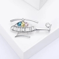 Zilveren helikopterspeld met kleurrijke strassteentjes op witte minimalistische basis - Zilver-1881