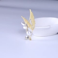 Spilla ad ali d'angelo in oro opaco con perla bianca e cristallo di zircone - Oro