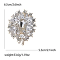Eleganter Gold-Blumen-Brosche mit Kristallen und klaren Strasssteinen, 6,5 cm x 5,3 cm - Gold