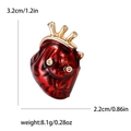 Spilla cuore anatomico in smalto rosso con finitura dorata e dettagli in cristallo - Rosso (MM-BR-2599 Rosso)