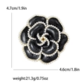 Dimensions détaillées de la broche camélia en émail avec perles blanches et noires - Noir