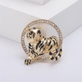 Eleganter Gold-Tiger-Brosche mit Emaille und Kristallring für Damen-Bekleidung - Gold