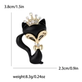 Spilla a forma di volpe nero opaco con corona dorata e strass con misure indicate - Nero