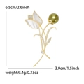 Spilla elegante a forma di tulipano con petali in madreperla bianca e perla verde - Stile Perla Marrone