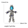 Spilla spaventapasseri vintage con cristalli blu e misure dettagliate del prodotto - Argento (MM-BR-Silver-2968-S)