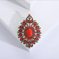 Broche vintage de estilo turco con piedras rojas en bloques blancos mínimos - Rojo