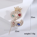 Funkelnde Goldlegierung Nummer 2 Brosche mit Krone und bunten Strasssteinen 35x22mm - 3227-Nummer 2