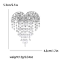 Broche cœur argentée ornée de pompons en strass et de cristaux élégants brillants - Blanc (MM-BR-3391-SL)