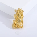 Broche en métal Guan Yu doré avec détails de l'armure de guerrier chinois traditionnel - Doré