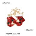 Rote Strass Weihnachtshandschuh Brosche mit goldener Schleife und Maßen 2.7x2.7cm - Rot (MM-BR-4101)