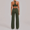 Ensemble de yoga vert olive foncé avec brassière dos nageur et pantalon évasé taille haute - S / vert olive