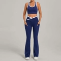 Conjunto de yoga azul marino de dos piezas con ribete blanco y leggings acampanados de talle alto - S / Azul marino