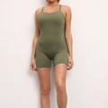 Mono de yoga ajustado verde militar con tirantes finos y diseño deportivo con cuello V - S / Verde Militar