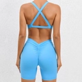 Set yoga celeste con reggiseno sportivo incrociato dietro e pantaloncini a vita alta - S / Blu Fiamma