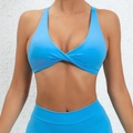 Conjunto de yoga azul cielo con sujetador deportivo cruzado y leggings de talle alto - S / Azul Llama