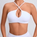 Reggiseno sportivo bianco con spalline incrociate e leggings da yoga a vita alta abbinati - S / Bianco