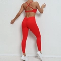 Ensemble de yoga rouge avec brassière dos croisé et legging taille haute pour le sport - Rouge