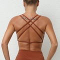 Set yoga traspirante rosso ruggine con reggiseno sportivo incrociato e pantaloni a vita alta - S / Marrone Caldo