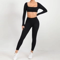 Set yoga da donna nero con top corto a collo quadrato e leggings a vita alta aderenti - Nero