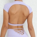 Set maglietta yoga senza schiena lavanda e leggings con dettagli incrociati sul retro - Viola chiaro