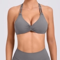 Soutien-gorge de yoga gris avec double bretelles licou et détails froncés sur le devant - S / gris foncé