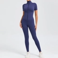 Donkerblauwe yoga jumpsuit met korte mouwen, ritssluiting aan de voorkant en strakke pasvorm - S / Marineblauw