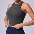 Gilet sportivo grigio scuro attillato a collo alto in tessuto opaco elasticizzato - grigio carboncino