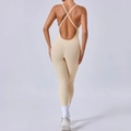 Mono de yoga beige con espalda cruzada y tirantes ajustables con efecto moldeador - S / Beige