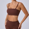 Set yoga marrone scuro in due pezzi con spalline sottili e leggings a vita alta - S / caffè