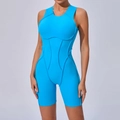Strakke lichtblauwe yoga jumpsuit met decoratieve naden en mouwloos sportontwerp - S / Vlamblauw