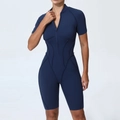 Tuta sportiva blu navy a maniche corte con cerniera e cuciture modellanti per yoga - S / Blu navy