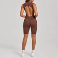 Body da yoga donna marrone scuro con schiena scoperta e design sportivo ritagliato - Caffè