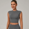 Damen Set aus engem, schnelltrocknendem dunkelgrauem Yoga-Crop-Top und Sporthose - S / Oberteile / Dunkelgrau